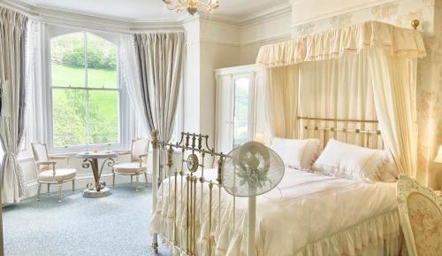 King Room with Mountain View