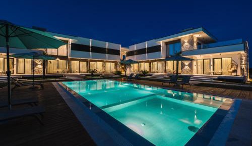 Double Room with Pool View