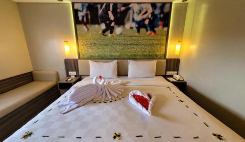 Deluxe King Room