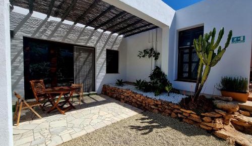 Deluxe Studio