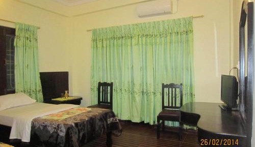 Deluxe Room with Mountain View