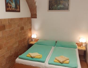 Small Double Room with Shared Bathroom