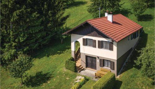 One-Bedroom Holiday Home