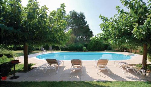 Three-Bedroom Holiday Home 