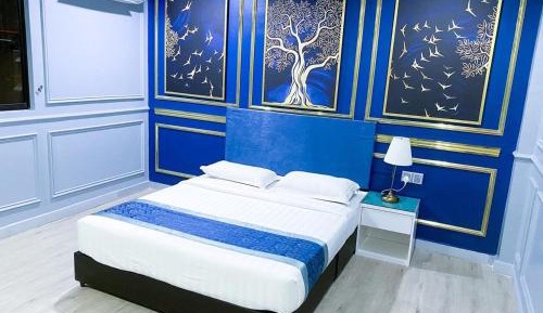 Standard Queen Room