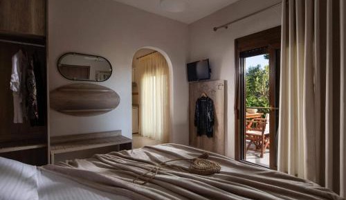 Family Apartment (3 Adults + 1 Child)
