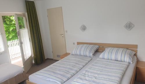 Triple Room with Bathroom