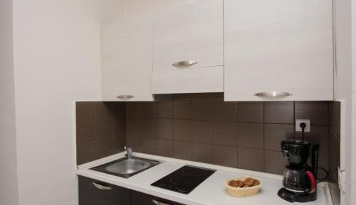 One-Bedroom Apartment (1-3 Adults)
