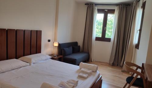 Large Double Room