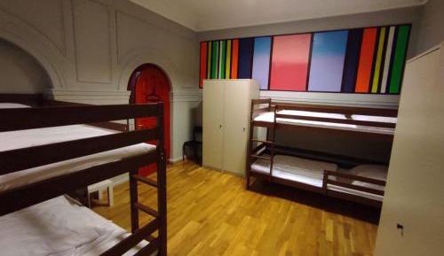 Bunk Bed in Mixed Dormitory Room