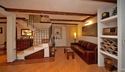Two-Bedroom Apartment with Terrace and Sea View