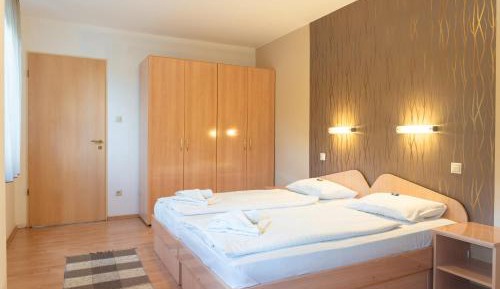 Double or Twin Room with Street View