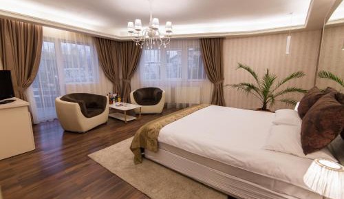 Superior Double Room with Balcony