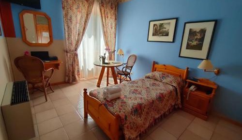 Single Room with Private Bathroom