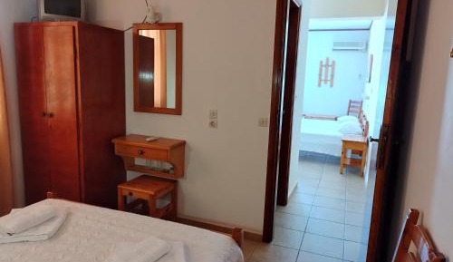 Classic Quadruple Room
