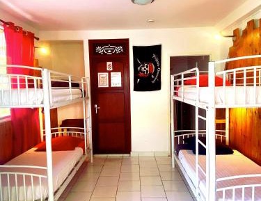 6-Bed Mixed Dormitory Room