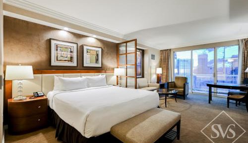 PH Floor Two-Bedroom - Strip View & Balcony