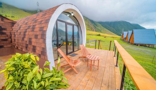 Family Room with Mountain View