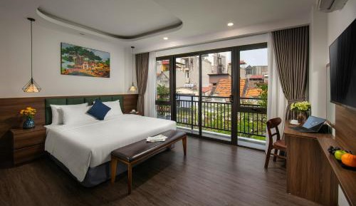 Junior Suite with Balcony