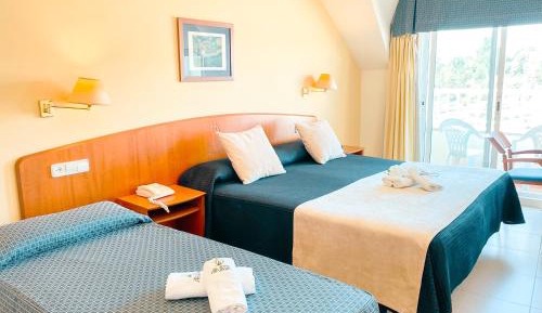 Triple Room with Sea View