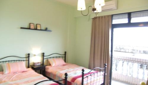 Twin Room with Sea View and Shared Bathroom