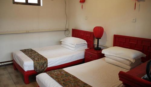 Twin Bed Room