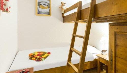 Two-Bedroom Apartment with Balcony (6 People)