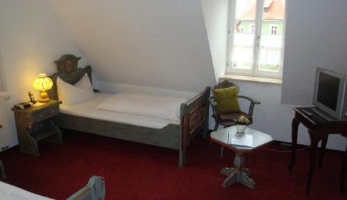 Economy Twin Room