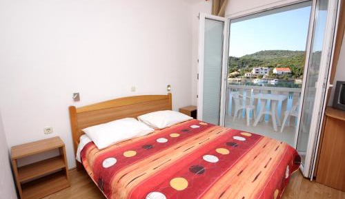 Double Room with Balcony and Sea View