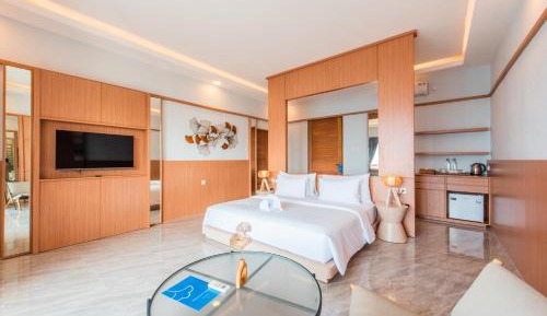 Suite Room with Ocean View
