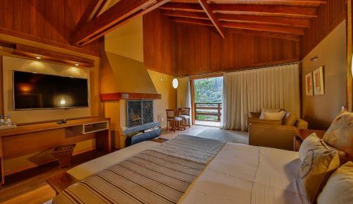 Luxury Suite with Spa Bath