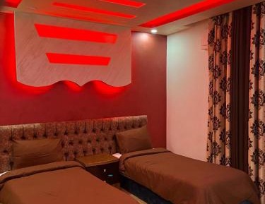 Deluxe Suite