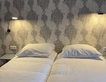 Quadruple Room with Private Bathroom