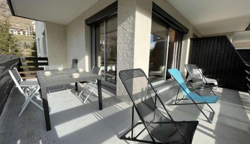 Apartment (6 Adults)