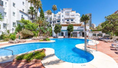 Superior One-Bedroom Apartment with Balcony