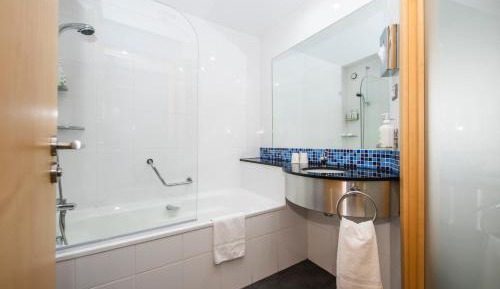 Standard Room with Free Breakfast