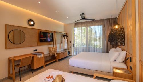 Deluxe Triple Room