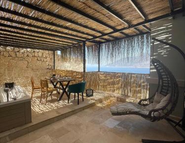 Family Room with Sea View