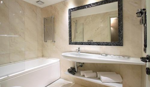 Deluxe Junior Suite