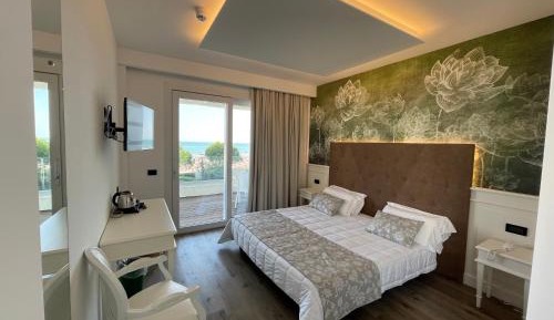 Junior Suite with Sea View