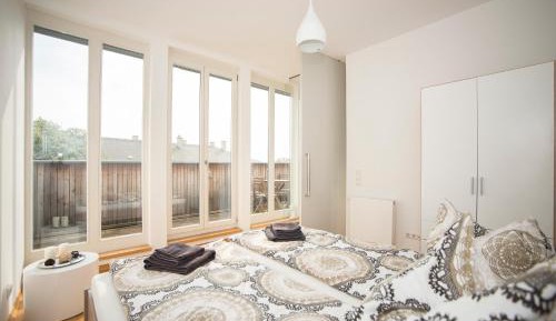 Deluxe Apartment with Balcony
