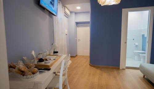 Quadruple Room with Private Bathroom