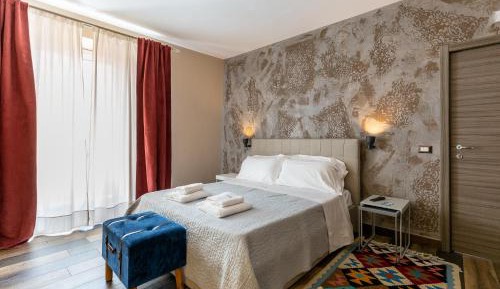 Deluxe Double Room with Balcony and Sea View