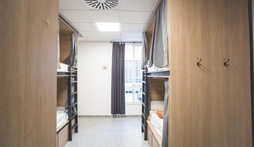 8 Bunk Bed in Mixed Dormitory Room