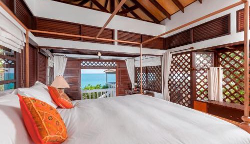 Villa - Beach Front