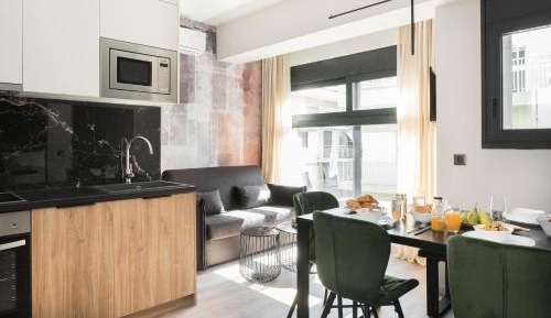 1-Bedroom Deluxe Apartment