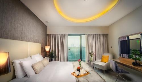 One Bedroom Apartment with City View