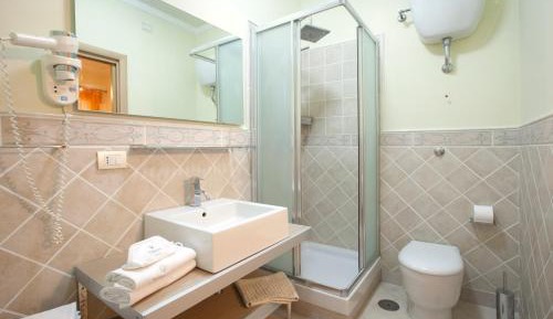 Studio (3 Adults)