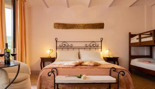 Quadruple Room with Terrace