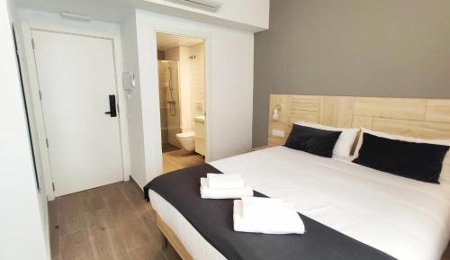 Double Room with Private Bathroom